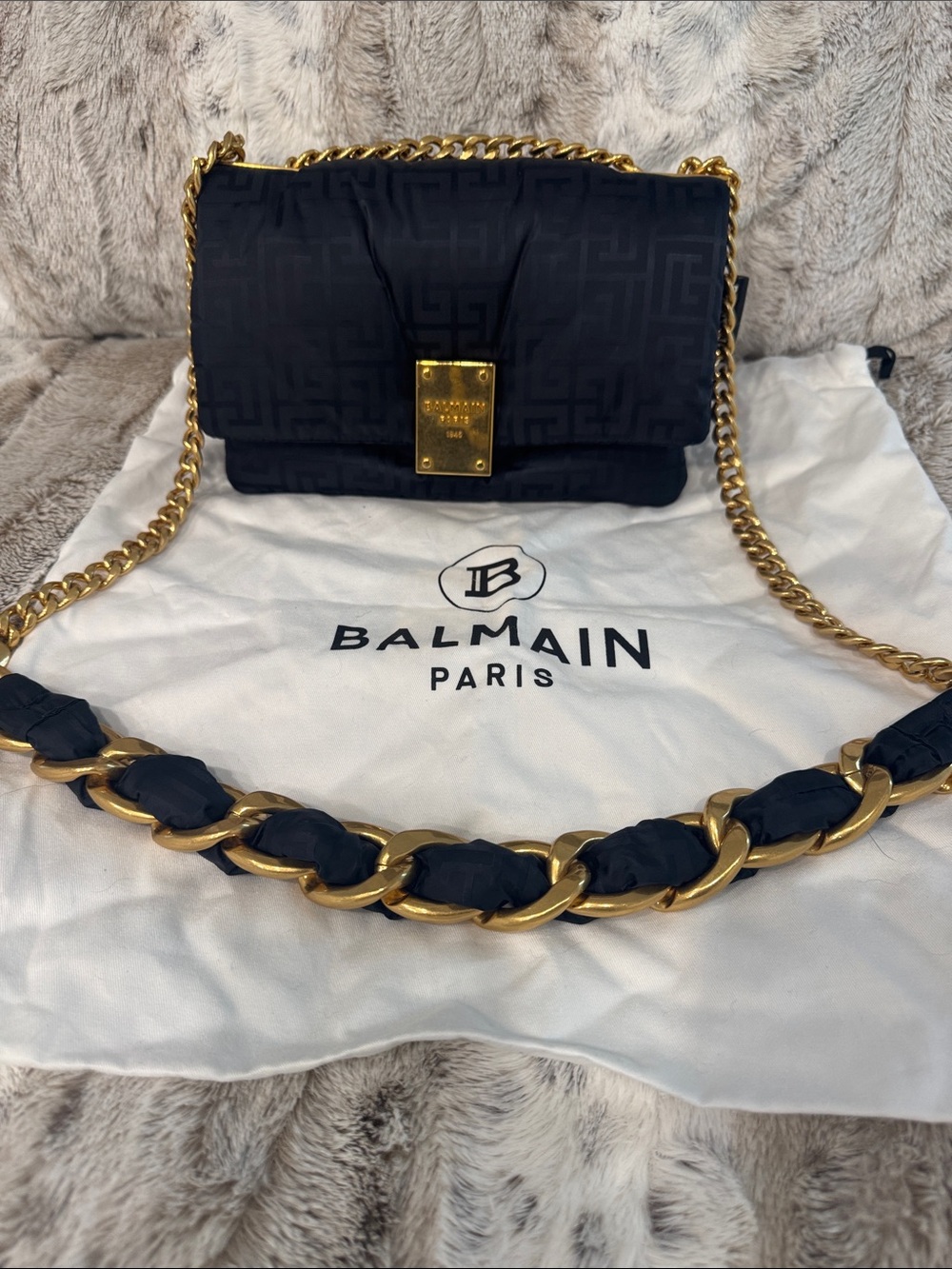 Authentic Balmain Black Shoulder/Crossbody Canvas Bag with Gold Chain Hardware - Picture 2 of 15